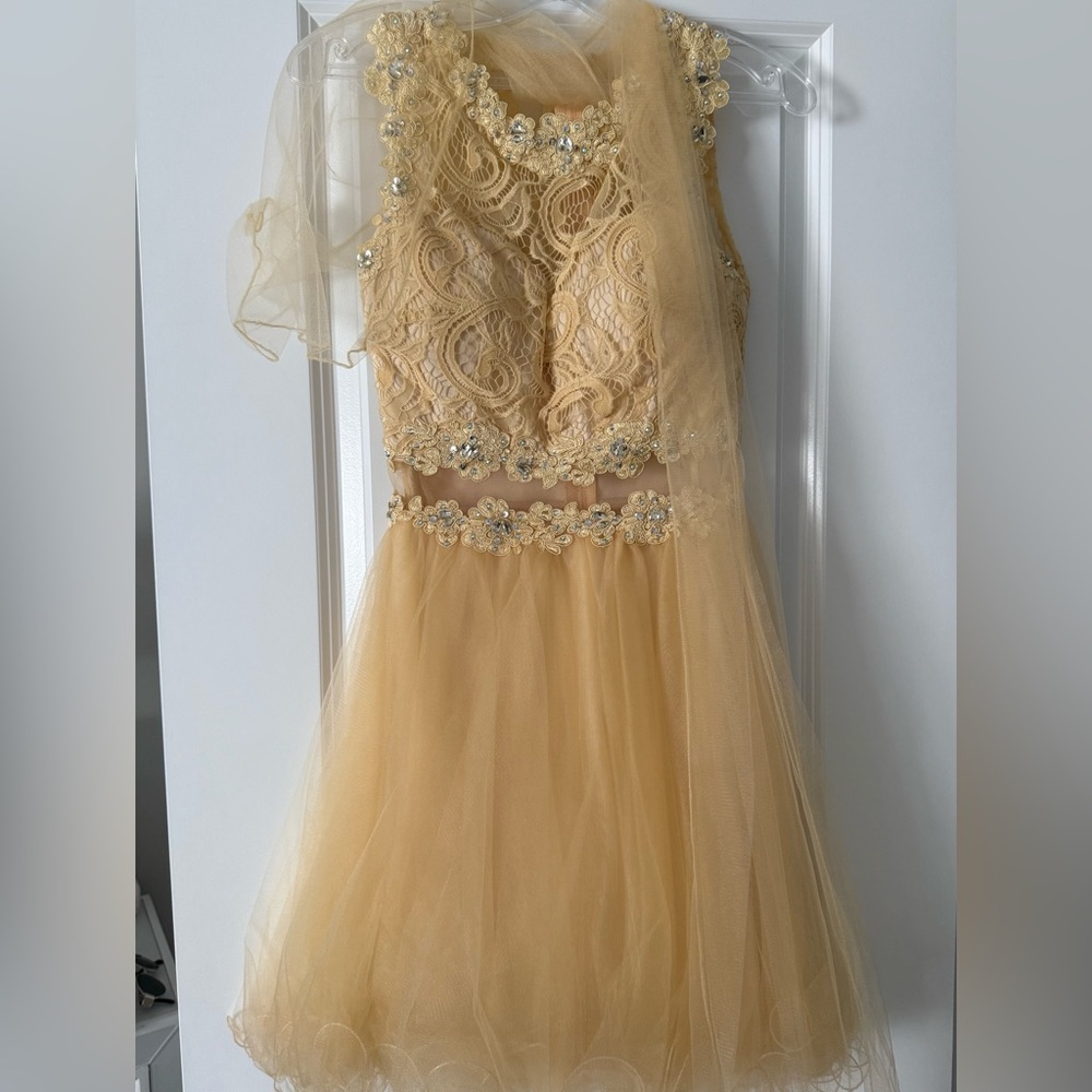 Yellow dress